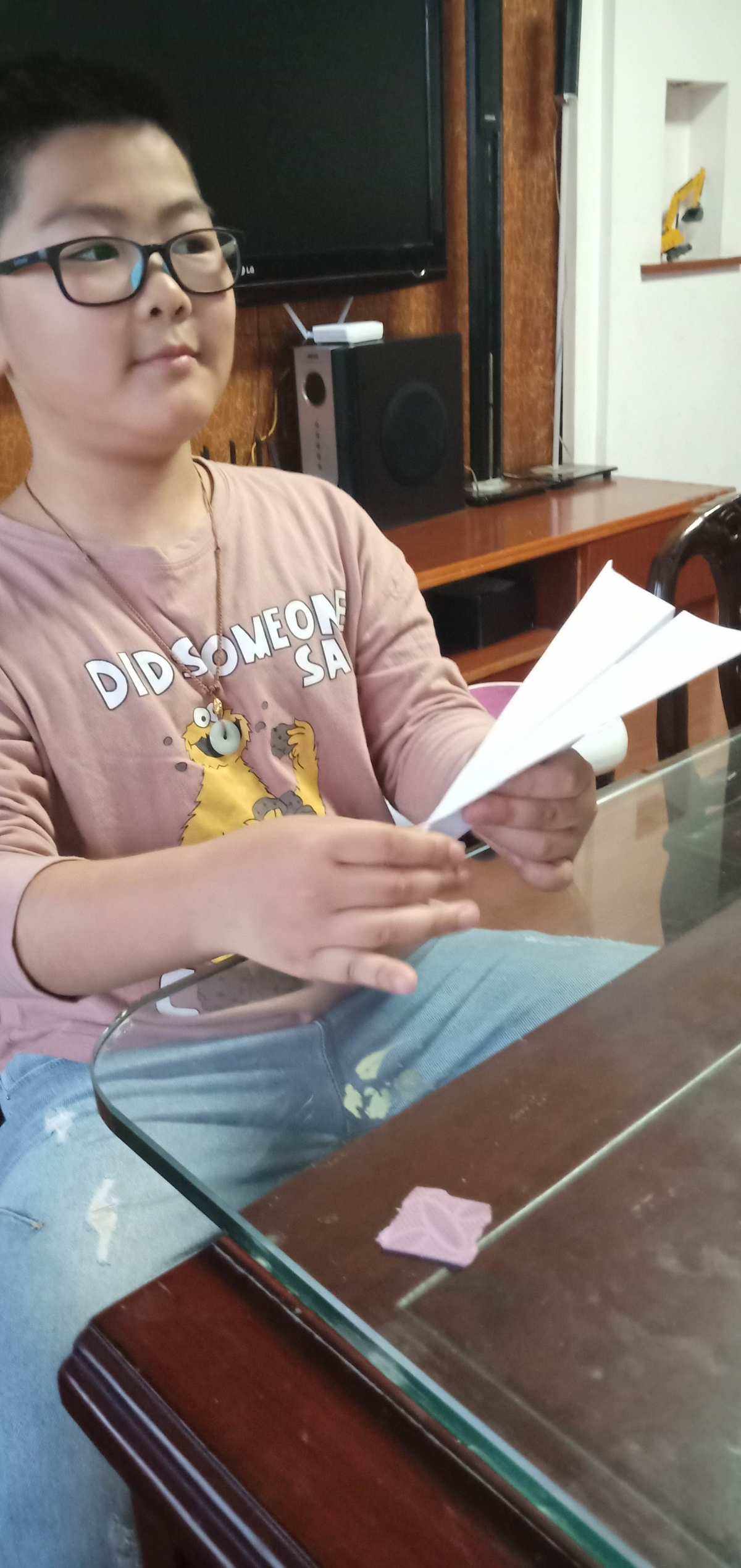 [纸飞机怎么调成中文版了]纸飞机怎么调成中文版了视频