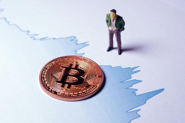 挖矿出来的比特币怎么变成钱,比特币挖矿是怎么就能挖出比特币了