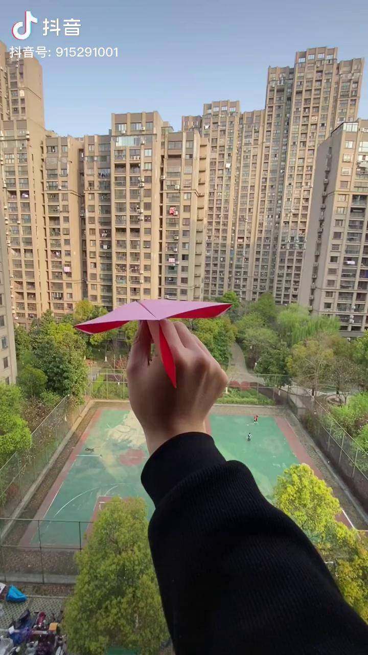 简单的滑翔纸飞机-简单的滑翔纸飞机怎么做?